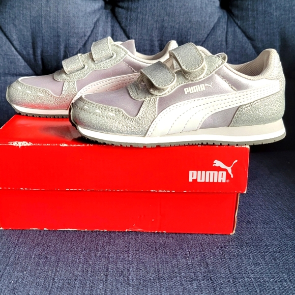 PUMA Cabana Racer Mesh V Girls Glitz Silver & White Sneaker Size 10 - Picture 2 of 5